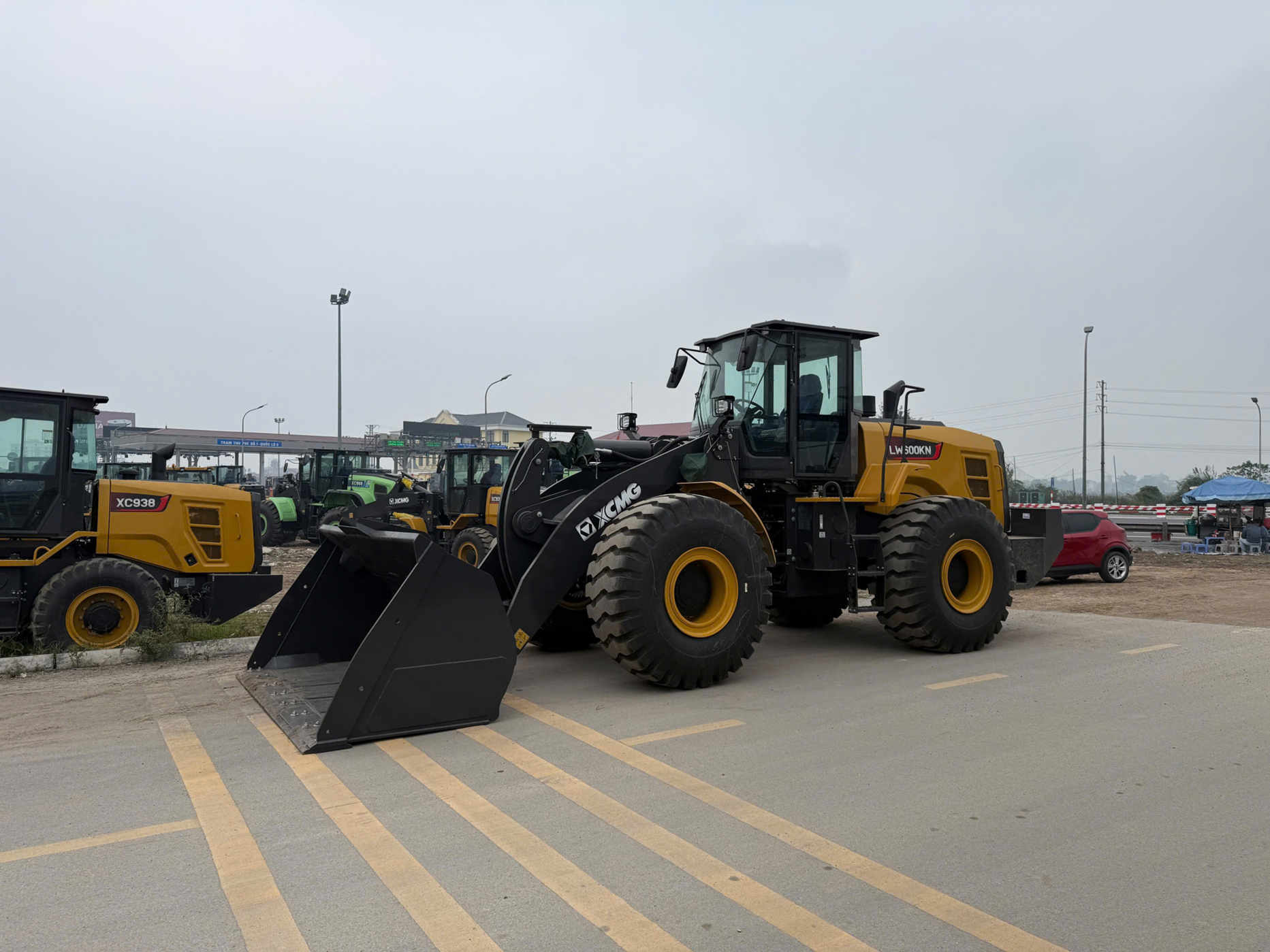 Máy Xúc Lật LW600KN